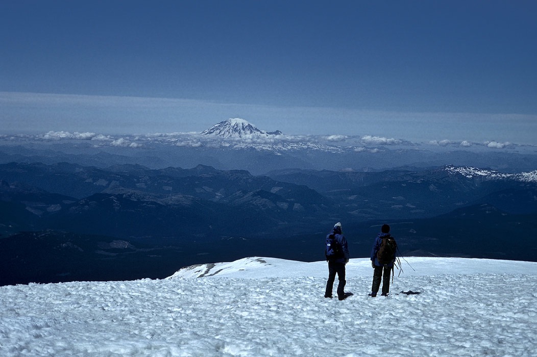 198705921 ©Tim Medley - Mt. Rainier from Mt. Adams, WA
