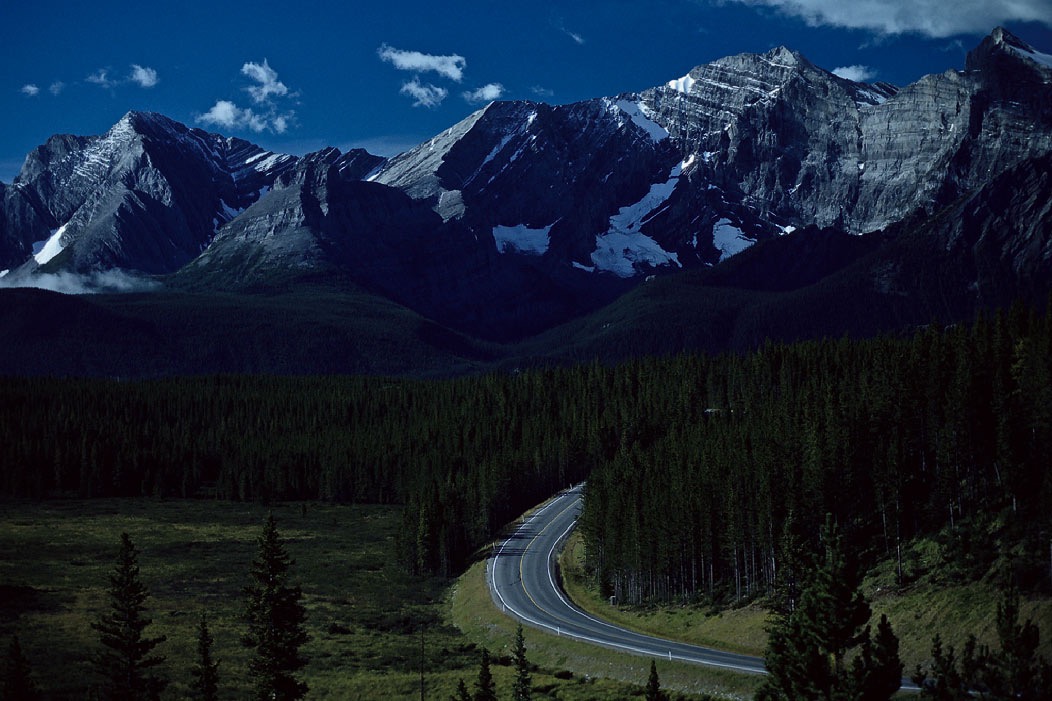 198707626 ©Tim Medley - Mounts Fox, Foch and Sarrail, Peter Lougheed Provincial Park, AB/BC