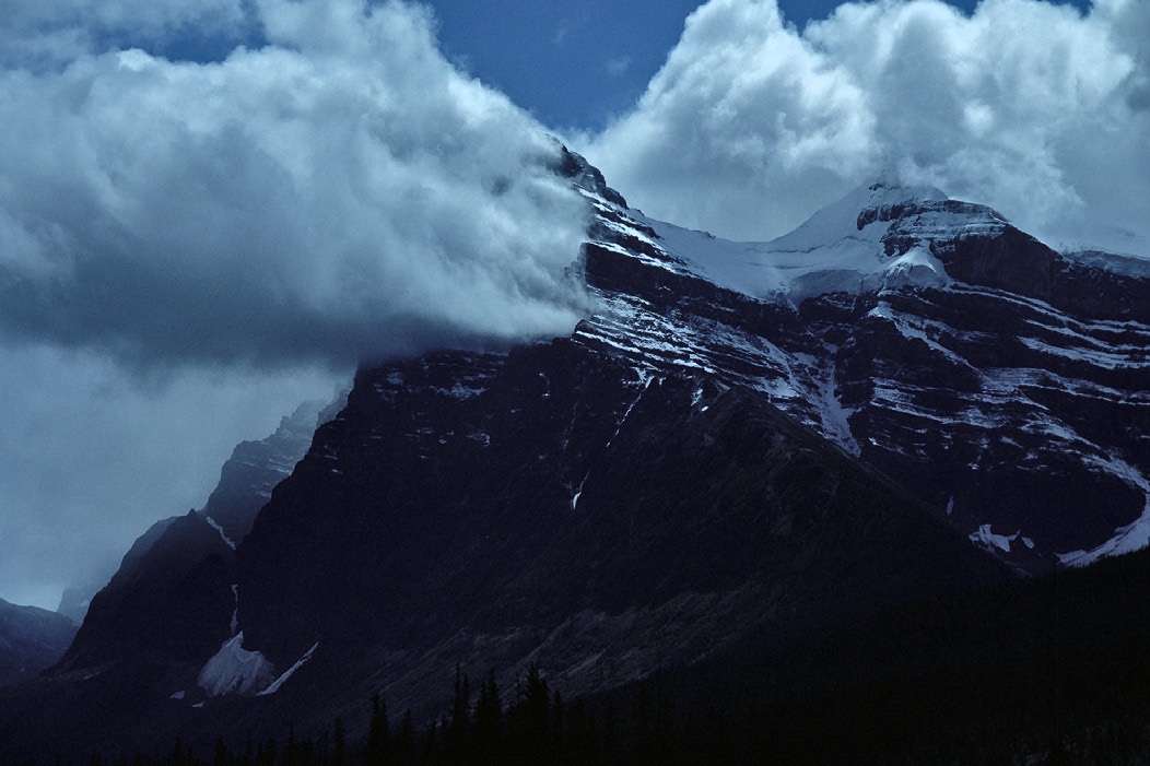 198707836 ©Tim Medley - Mount Chephren, Banff National Park, AB