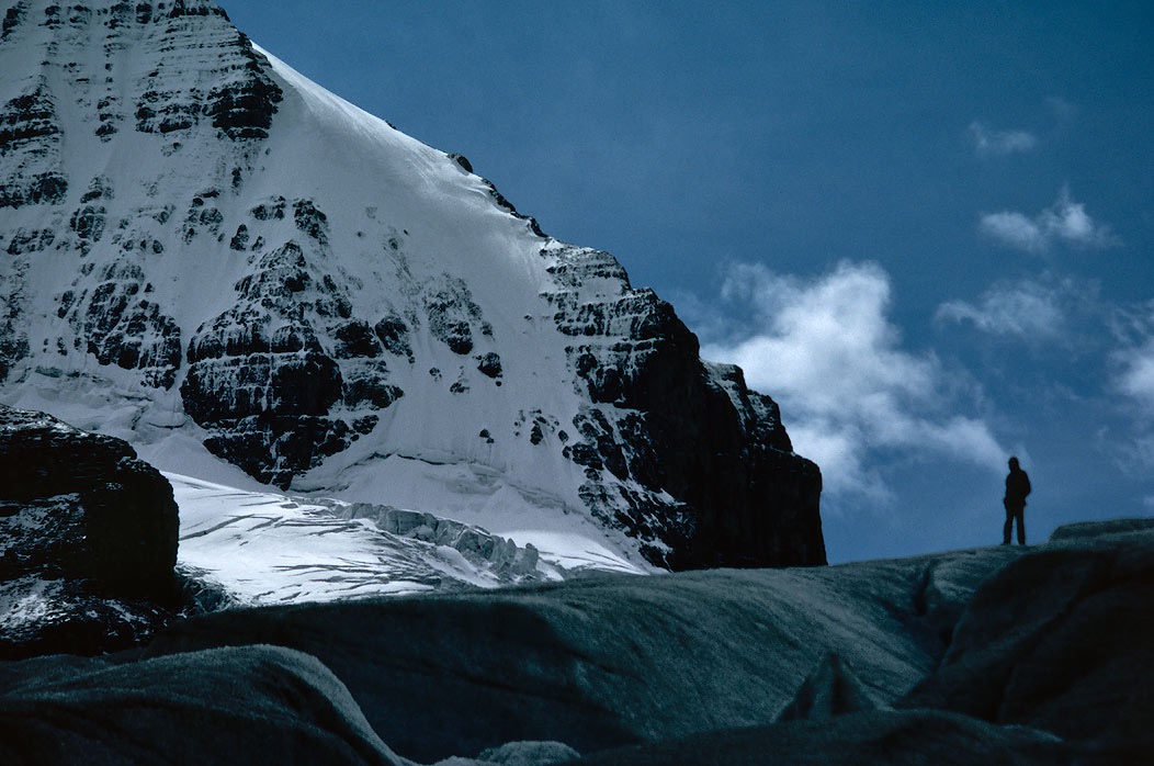 199100205 ©Tim Medley - Athabaska Glacier, Mt. Andromeda, Jasper National Park, AB