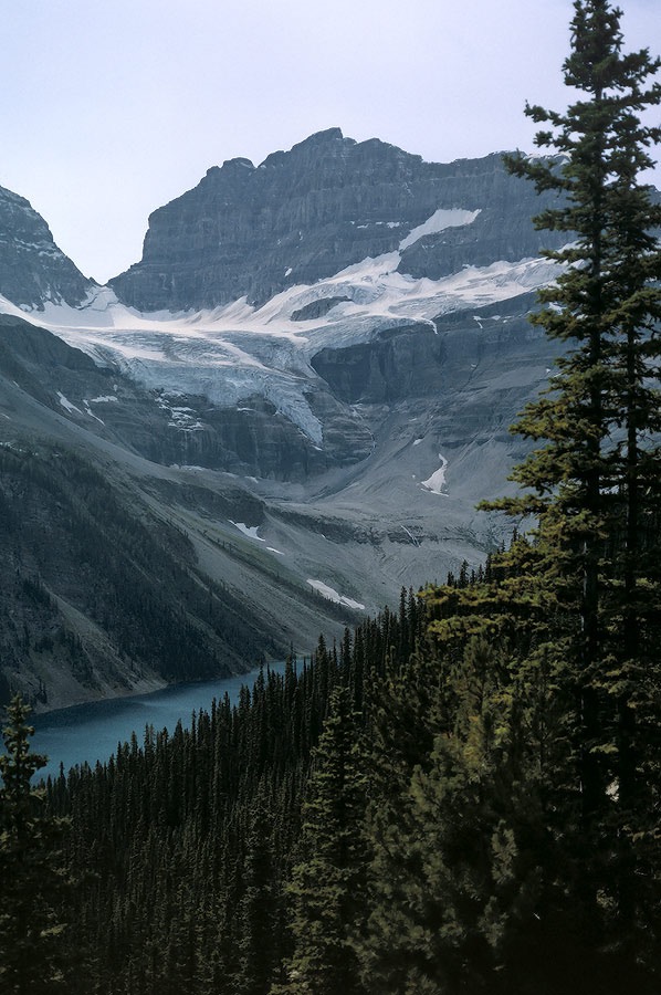 199100629 ©Tim Medley - Lake Gloria, Aye Mountain, Wonder Pass Trail, Banff National Park, AB