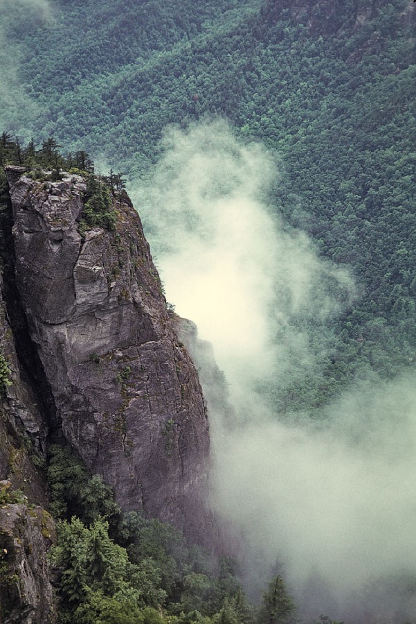 197306NC0113, ©Tim Medley - The Mummy Butress, Linville Gorge, NC