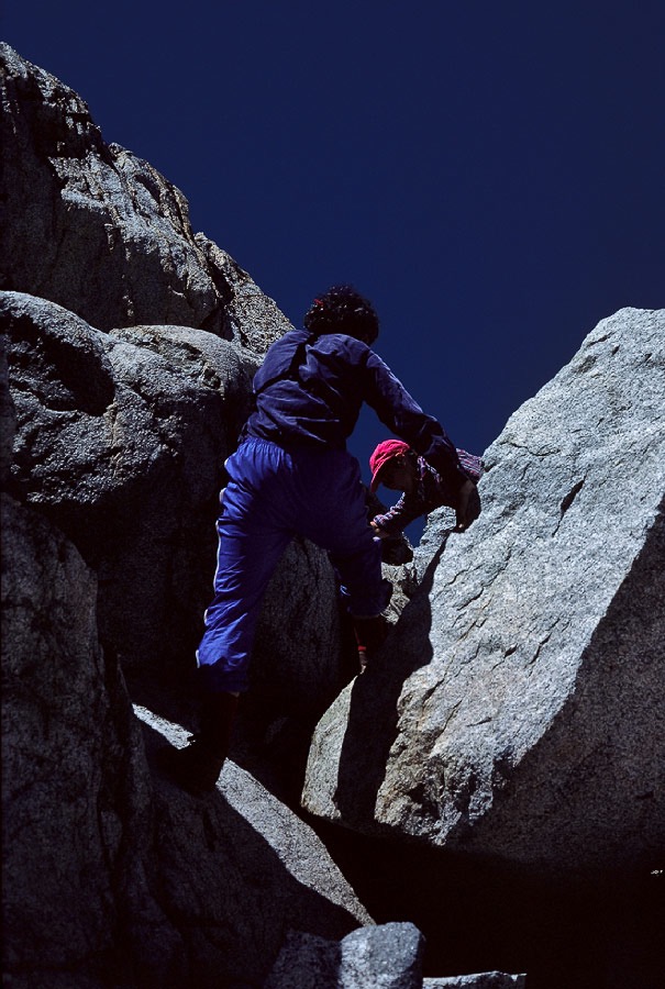 198706809 ©Tim Medley - Below Seven Gables Mountain, John Muir Wilderness, CA