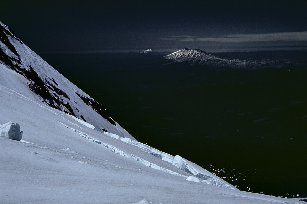 198705916 ©Tim Medley - Adams Glacier, Mt. St. Helens, Mt. Adams, WA