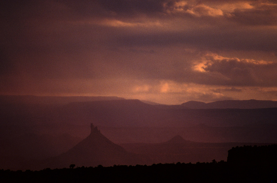 198710730 ©Tim Medley - North Six Shooter Peak, Canyon Rims National Area, UT
