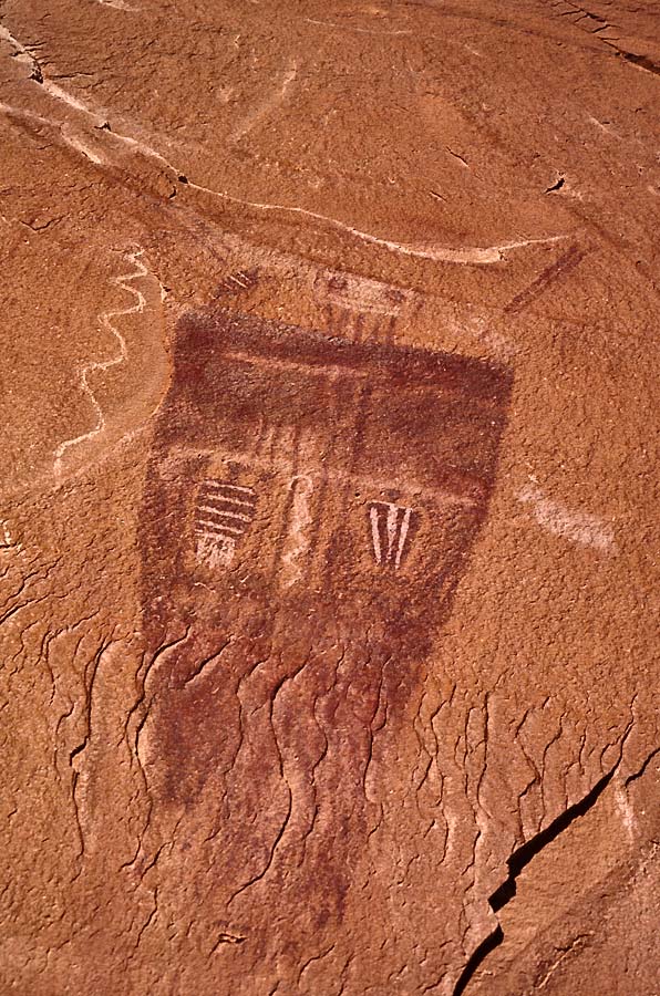198711910 ©Tim Medley - Petroglyph, Canyonlands National Park, UT