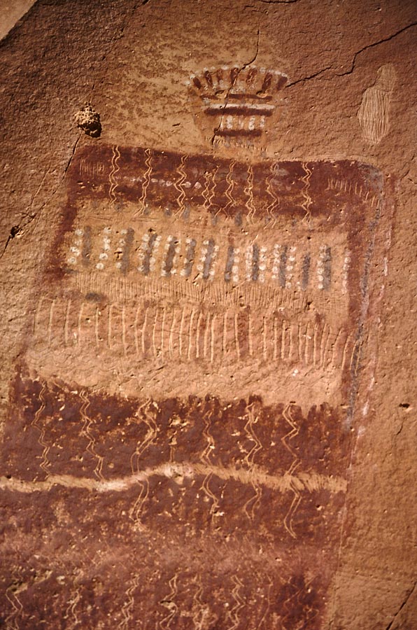 198711914 ©Tim Medley - Petroglyph, Canyonlands National Park, UT