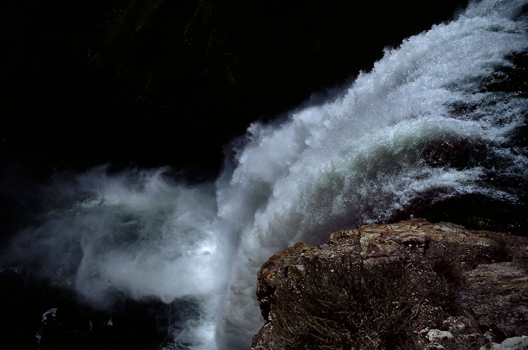 198708036 ©Tim Medley - Upper Falls, Yellowstone River, Yellowstone National Park, WY
